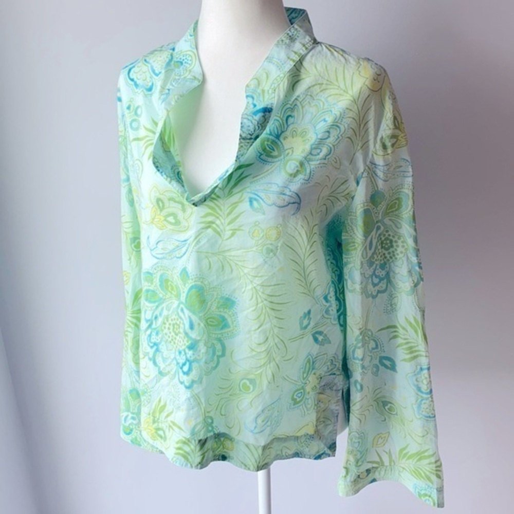 Victoria’s Secret Green Floral Lightweight Bell Sleeve Tunic Medium/Large